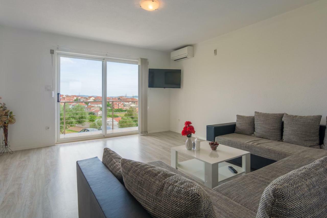Apartment Kozina Zadar Buitenkant foto