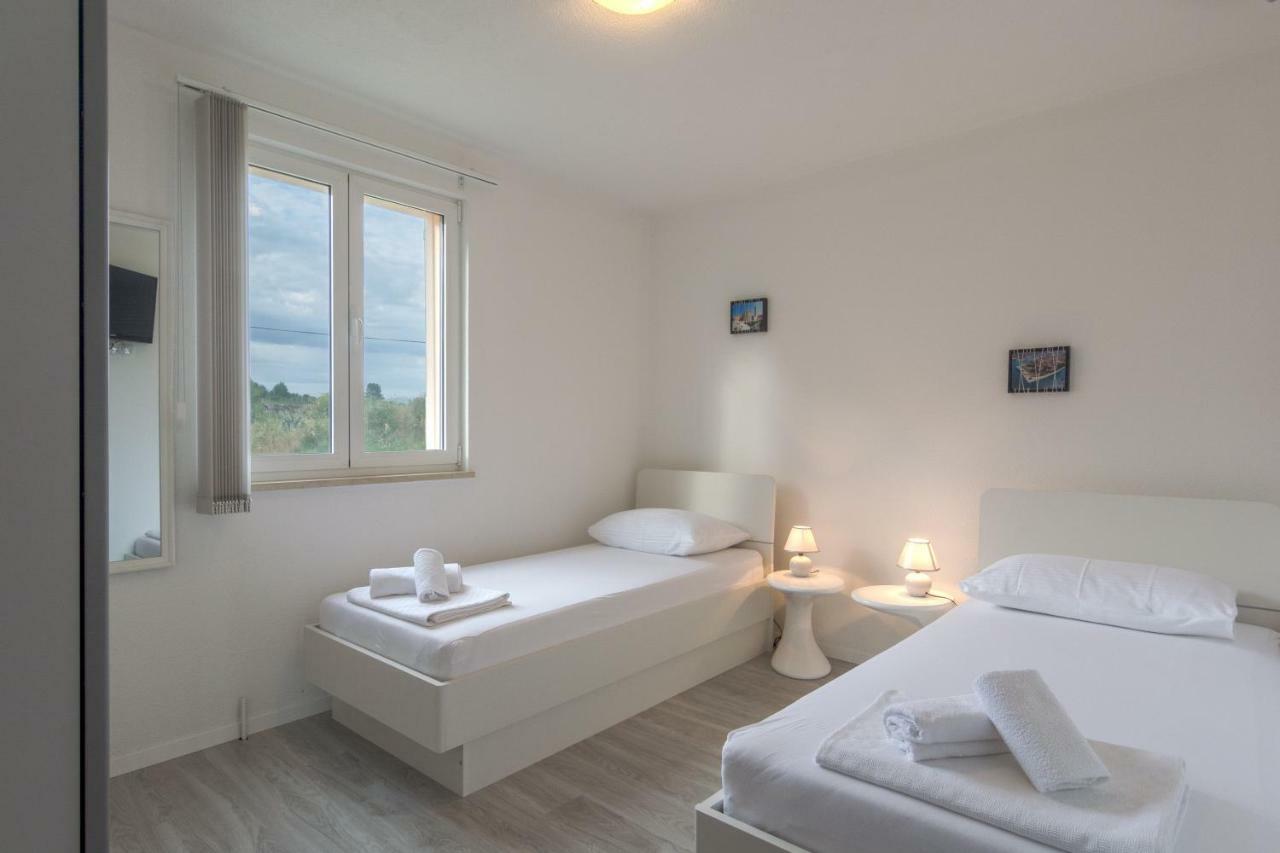 Apartment Kozina Zadar Buitenkant foto